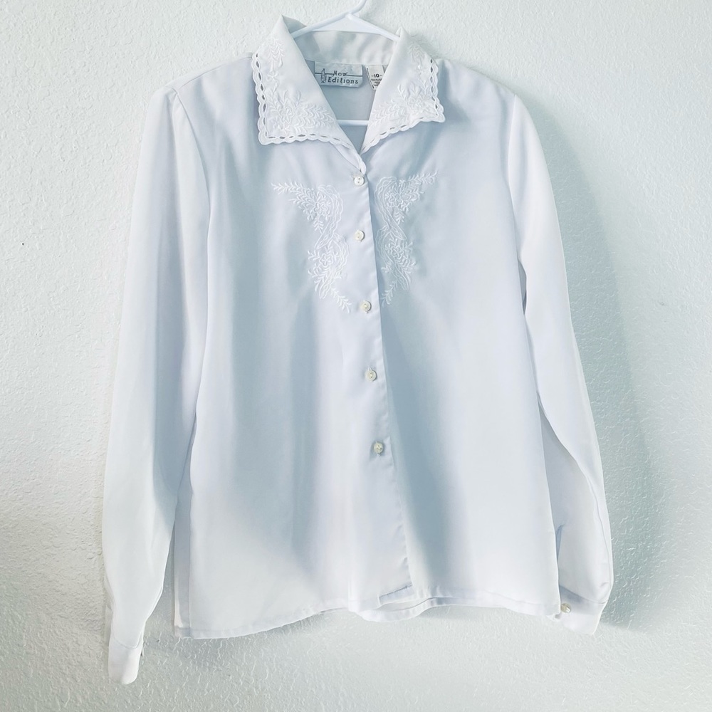 🍓 New Editions Vintage Embroidered Floral Buttoned Front White Lace Top Size 10